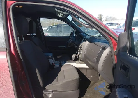 2012 Ford Escape Xlt z USA, uszkodzony, nr VIN 1FMCU9DG1CKC04372